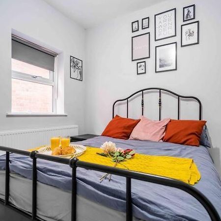 Apartamento Modern Flat In Moseley With Free Parking Birmingam Exterior foto