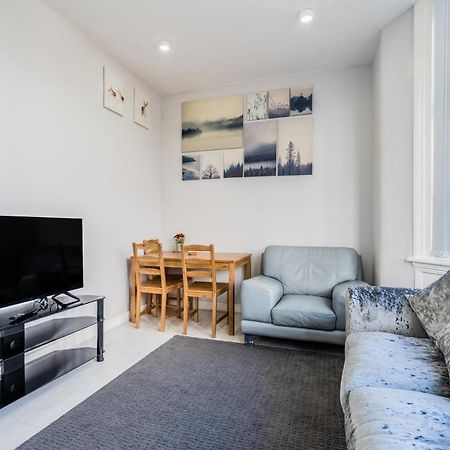 Apartamento Modern Flat In Moseley With Free Parking Birmingam Exterior foto