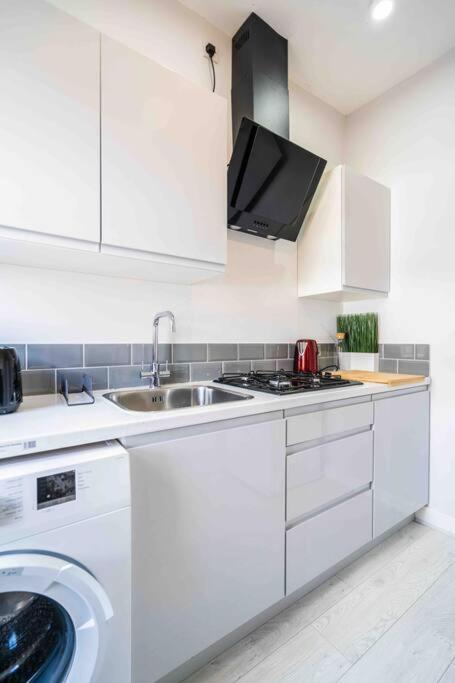 Apartamento Modern Flat In Moseley With Free Parking Birmingam Exterior foto